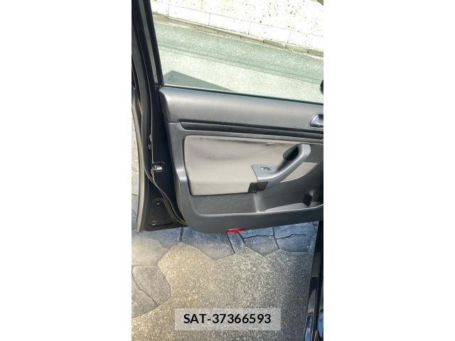 VolksWagen GOLF VARIANT 2012-01 8211023-18