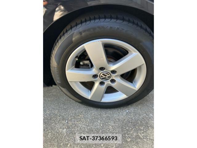 VolksWagen GOLF VARIANT 2012-01 8211023-3