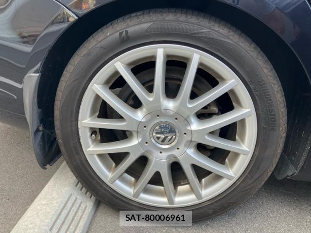 VolksWagen GOLF VARIANT 2009-09 8211022-7