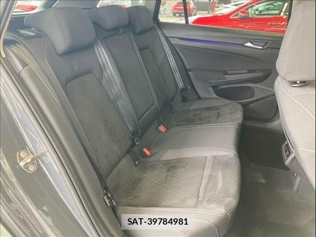 VolksWagen GOLF VARIANT 2021-08 8247157-11