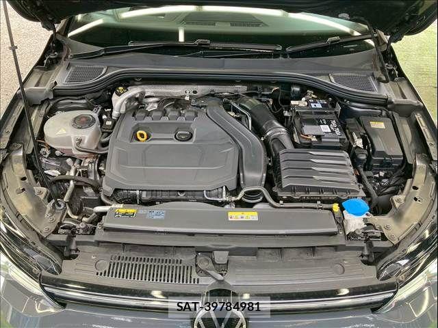 VolksWagen GOLF VARIANT 2021-08 8247157-13