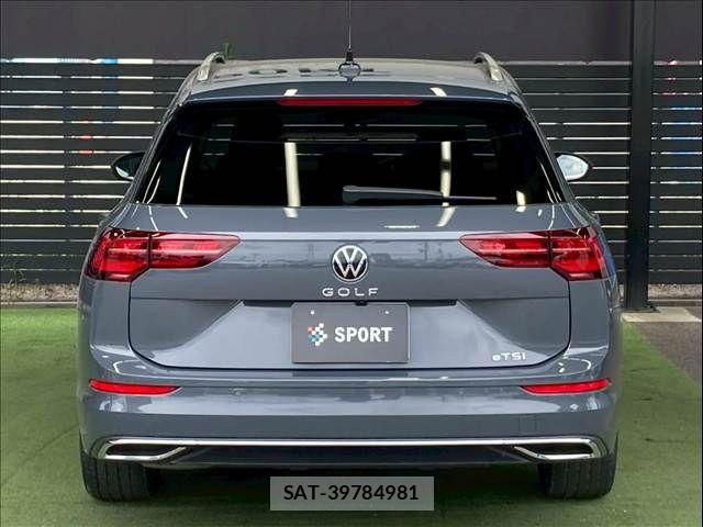 VolksWagen GOLF VARIANT 2021-08 8247157-15
