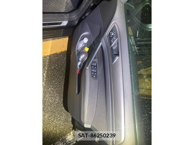 VolksWagen GOLF VARIANT 2016-09 8247159-11