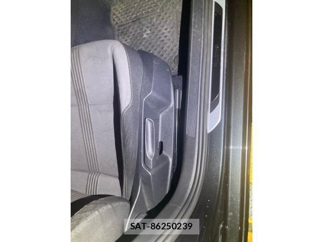 VolksWagen GOLF VARIANT 2016-09 8247159-12