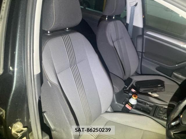 VolksWagen GOLF VARIANT 2016-09 8247159-15