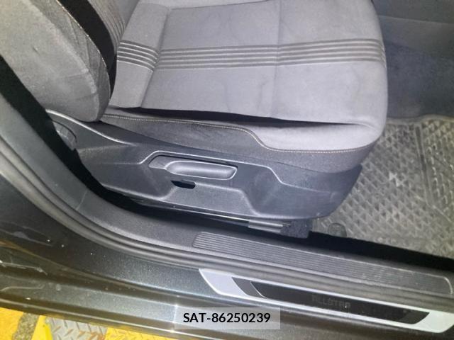 VolksWagen GOLF VARIANT 2016-09 8247159-16