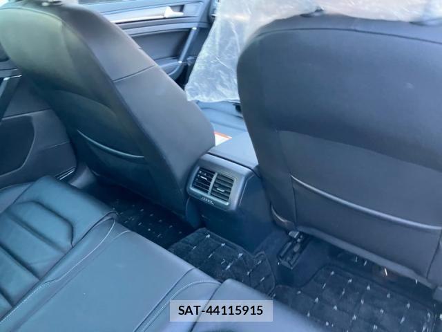 VolksWagen GOLF VARIANT 2015-11 8247158-13