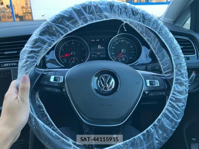 VolksWagen GOLF VARIANT 2015-11 8247158-16