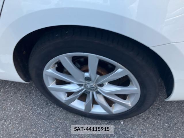 VolksWagen GOLF VARIANT 2015-11 8247158-5