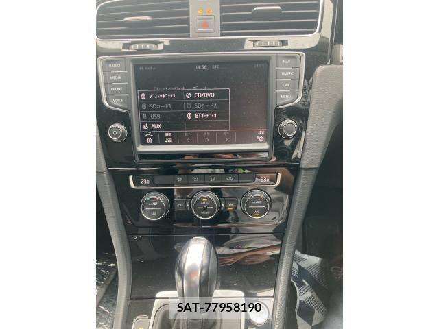 VolksWagen GOLF VARIANT 2015-03 8318085-28