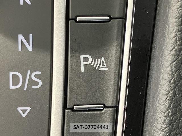 VolksWagen GOLF VARIANT 2020-02 8318082-15