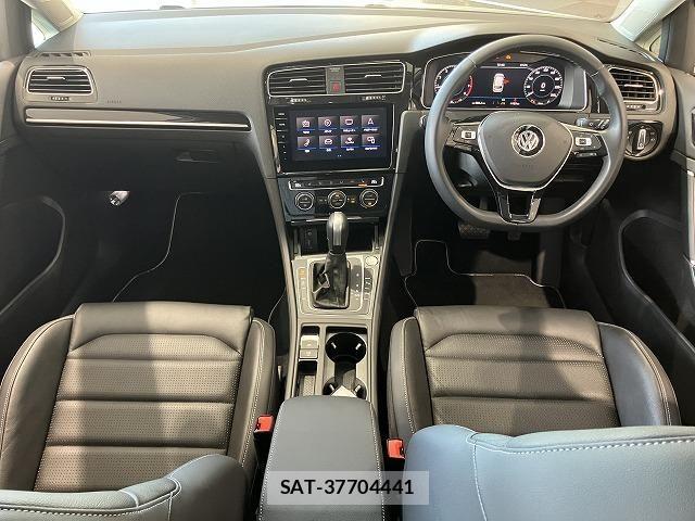 VolksWagen GOLF VARIANT 2020-02 8318082-1