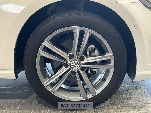 VolksWagen GOLF VARIANT 2020-02 8318082-21