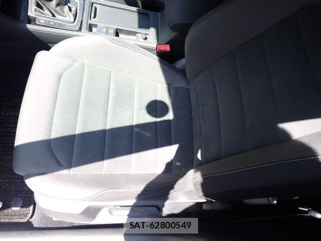 VolksWagen GOLF VARIANT 2018-11 8318081-24