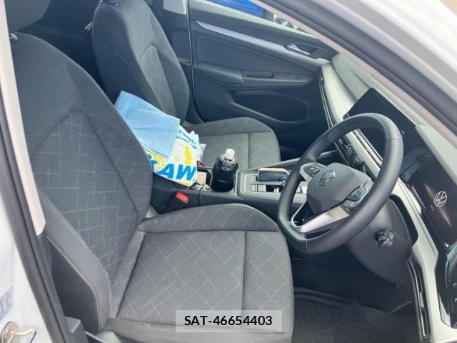 VolksWagen GOLF VARIANT 2023-09 8318083-10