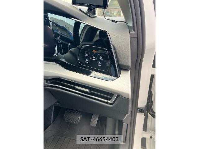 VolksWagen GOLF VARIANT 2023-09 8318083-12