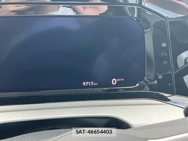 VolksWagen GOLF VARIANT 2023-09 8318083-17