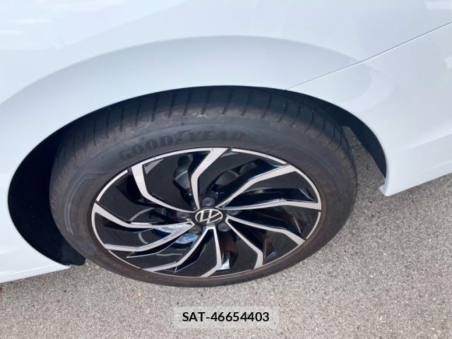 VolksWagen GOLF VARIANT 2023-09 8318083-7
