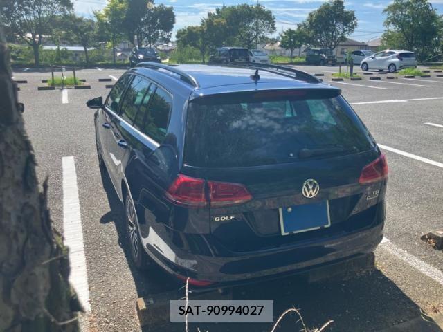 VolksWagen GOLF VARIANT 2015-10 8318088-3