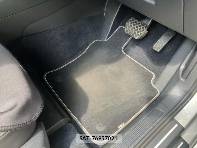 VolksWagen GOLF VARIANT 2020-02 8338510-12