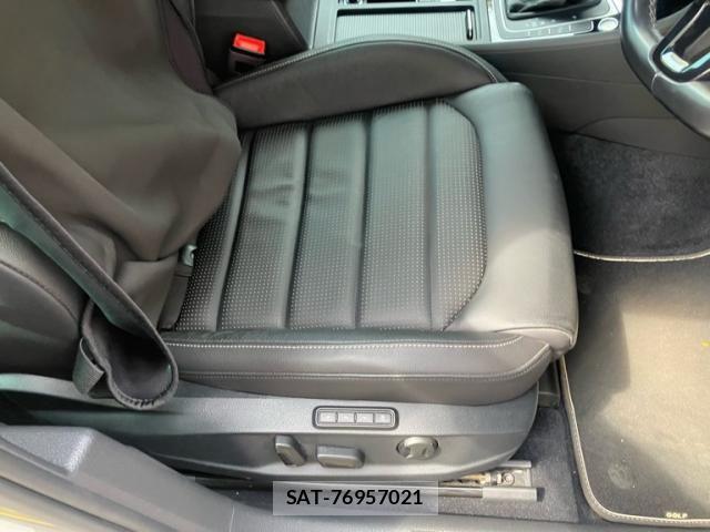 VolksWagen GOLF VARIANT 2020-02 8338510-13