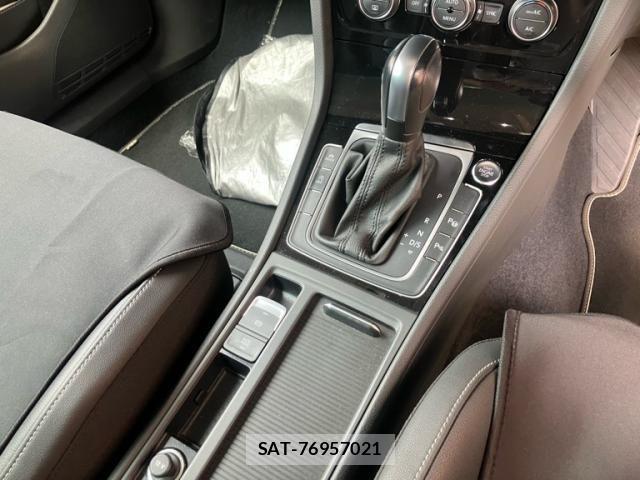 VolksWagen GOLF VARIANT 2020-02 8338510-20
