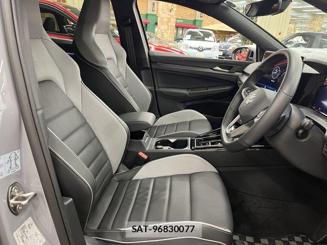 VolksWagen GOLF VARIANT 2025-05 8355889-3