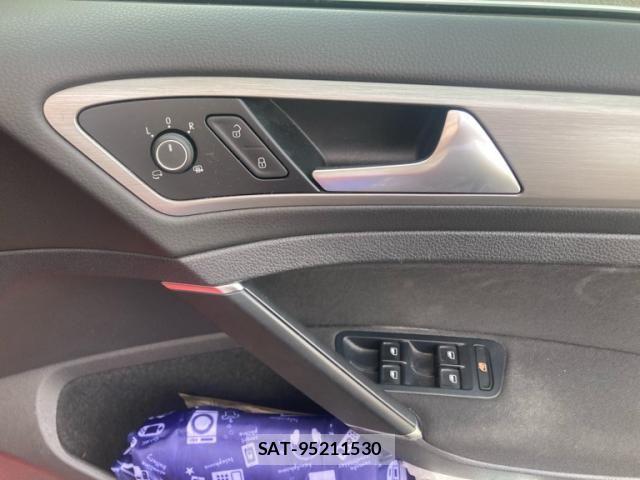 VolksWagen GOLF VARIANT 2016-03 8355890-14