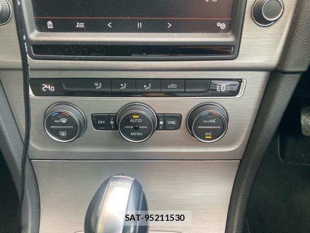 VolksWagen GOLF VARIANT 2016-03 8355890-17