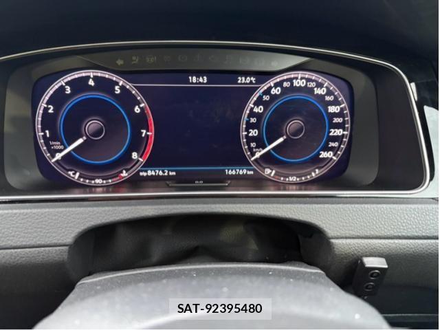 VolksWagen GOLF VARIANT 2018-02 8369744-6