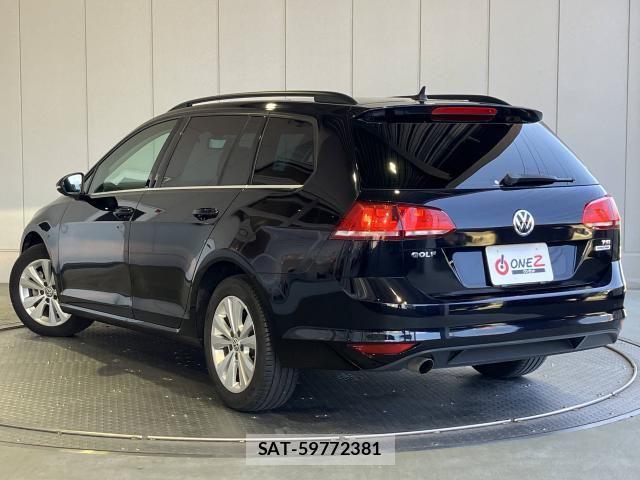 VolksWagen GOLF VARIANT 2016-05 8369742-1