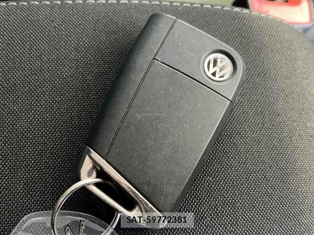 VolksWagen GOLF VARIANT 2016-05 8369742-23