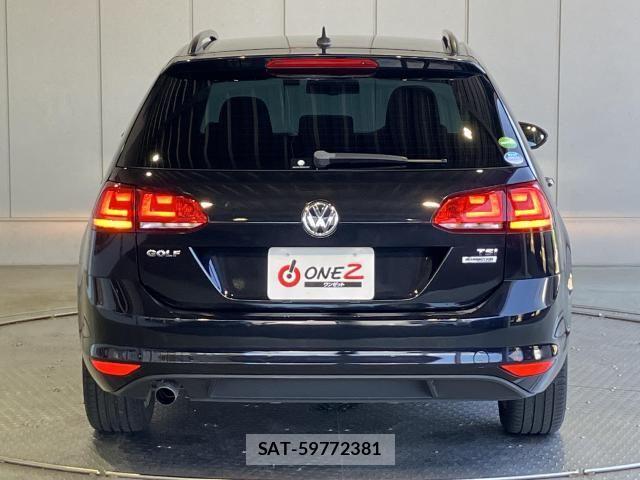 VolksWagen GOLF VARIANT 2016-05 8369742-28