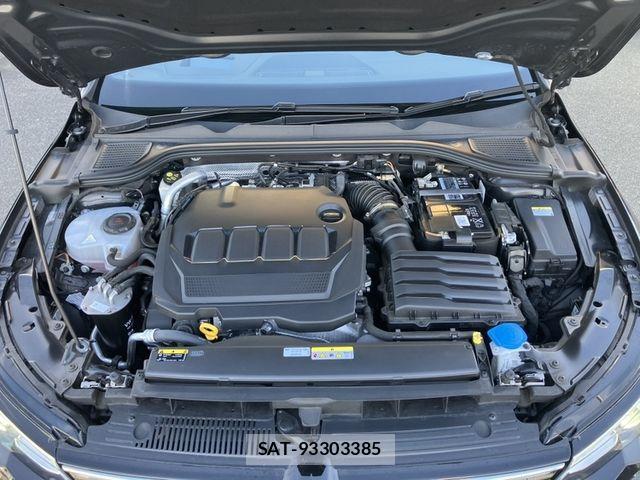 VolksWagen GOLF VARIANT 2023-06 8369740-15