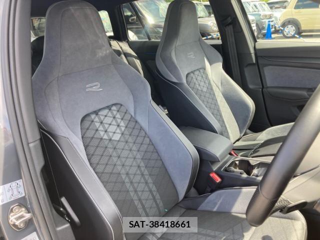 VolksWagen GOLF VARIANT 2023-07 8369741-11