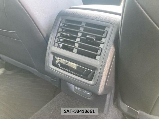 VolksWagen GOLF VARIANT 2023-07 8369741-15