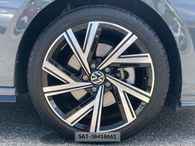 VolksWagen GOLF VARIANT 2023-07 8369741-6
