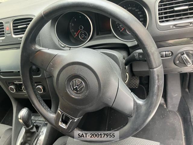 VolksWagen GOLF VARIANT 2012-02 8415852-14