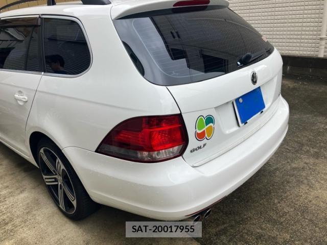 VolksWagen GOLF VARIANT 2012-02 8415852-3