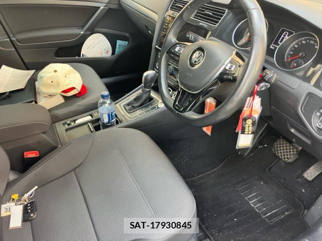 VolksWagen GOLF VARIANT 2017-10 8415849-11