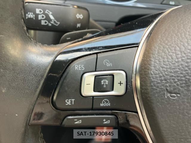 VolksWagen GOLF VARIANT 2017-10 8415849-15