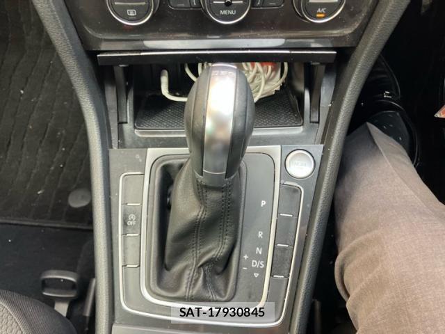 VolksWagen GOLF VARIANT 2017-10 8415849-21