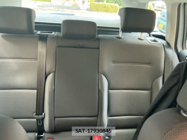 VolksWagen GOLF VARIANT 2017-10 8415849-23