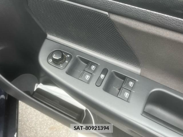 VolksWagen GOLF VARIANT 2011-09 8415851-10