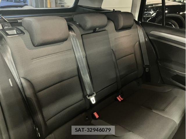 VolksWagen GOLF VARIANT 2020-03 8439105-11