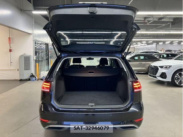 VolksWagen GOLF VARIANT 2020-03 8439105-13