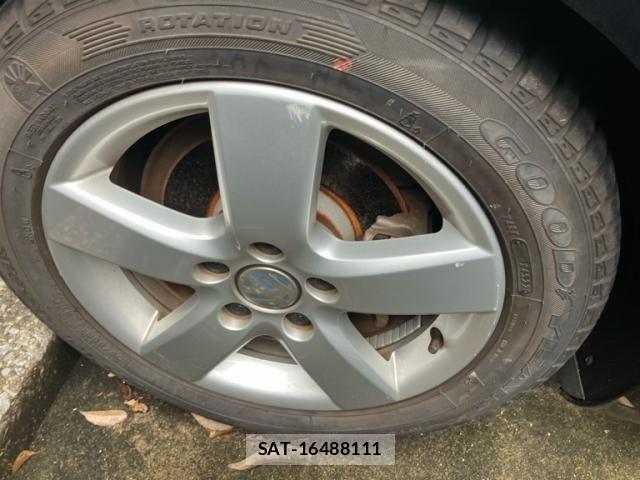 VolksWagen GOLF VARIANT 2012-12 8439106-3