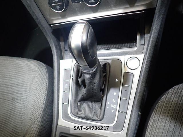 VolksWagen GOLF VARIANT 2017-04 8486269-15