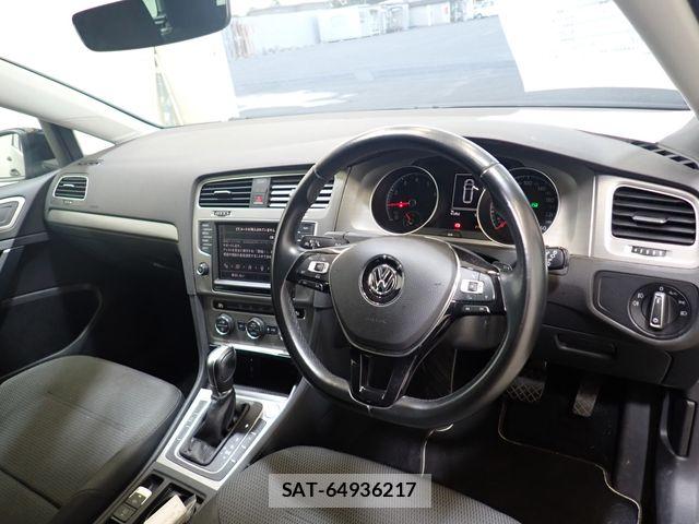 VolksWagen GOLF VARIANT 2017-04 8486269-1