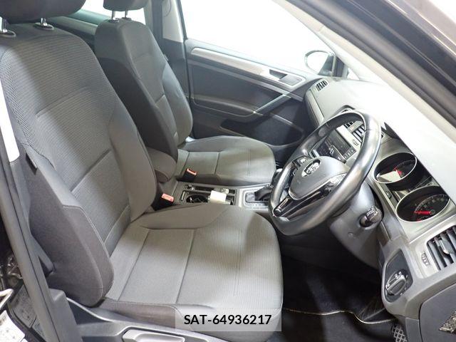 VolksWagen GOLF VARIANT 2017-04 8486269-23